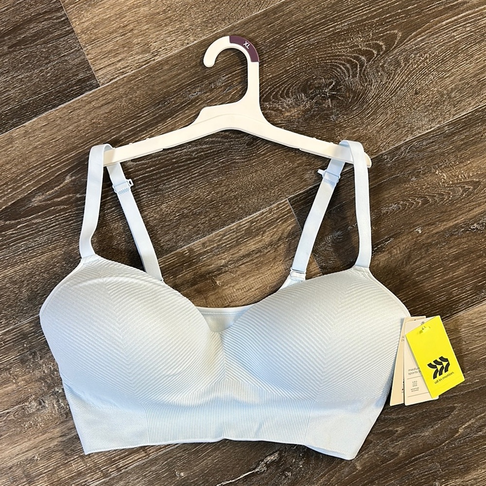 Women's all in motion Light Blue Bra Seamless Sports Bra XLarge